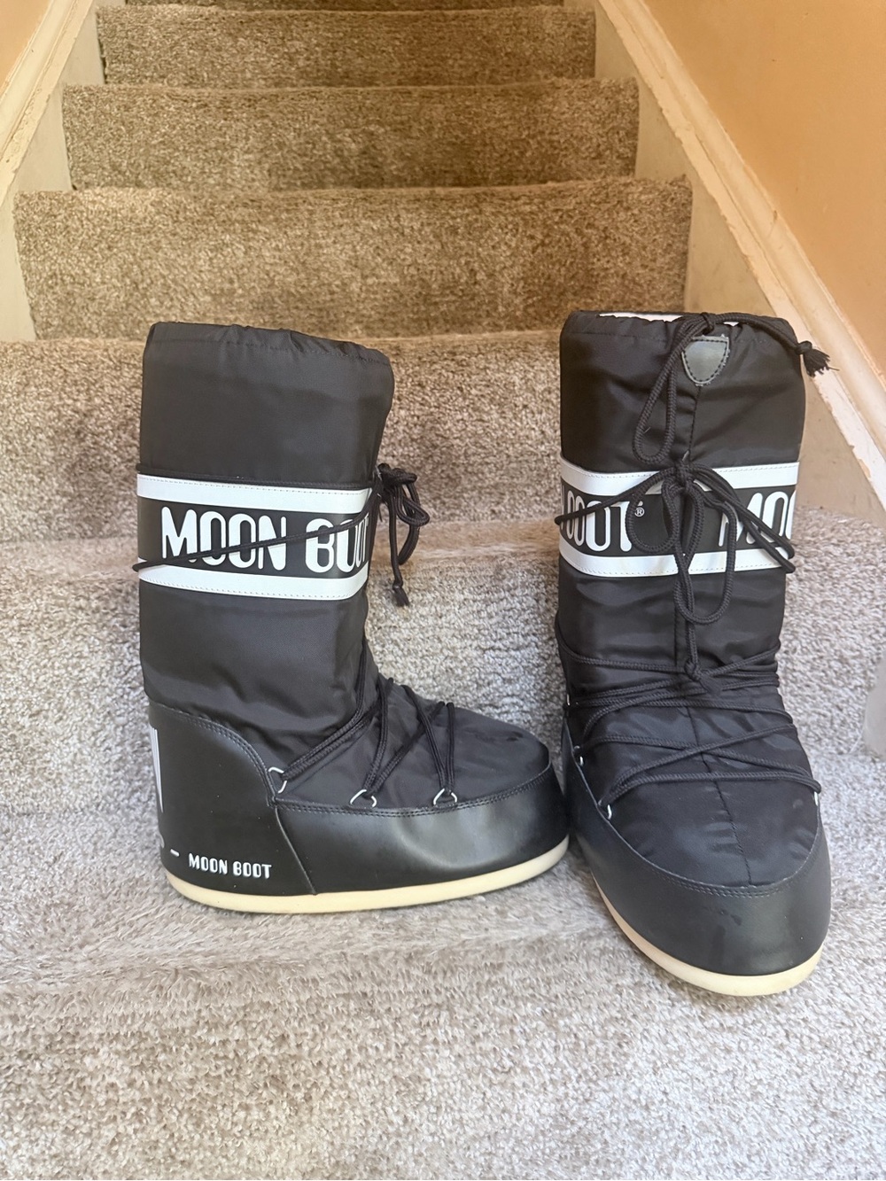 Moon Boot Black with White Accent Snow Boots - Picture 2 of 3